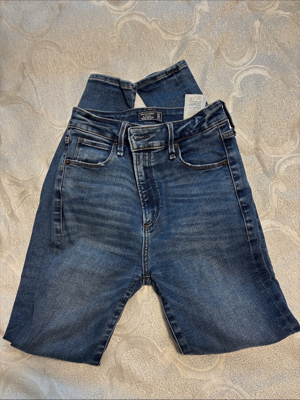Abercrombie & Fitch Women's Dark Blue Skinny Jeans